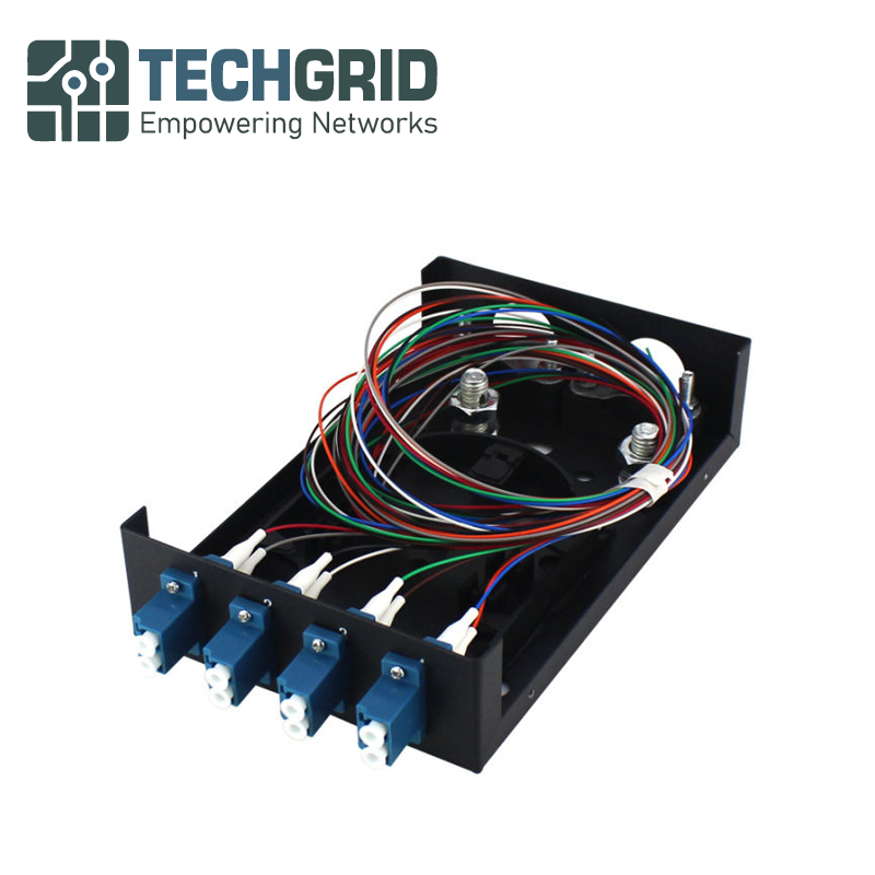 Fiber Optic Terminal Box 8 Core LC UPC – 4 Puertos con Pigtail y Adaptadores